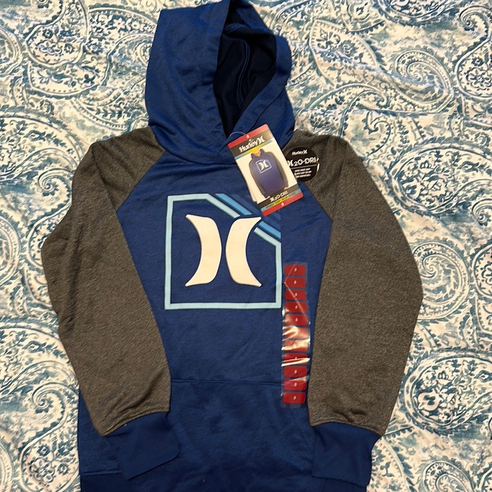 NWT BOYS SIZE 8 HURLEY SWEATSHIRT
